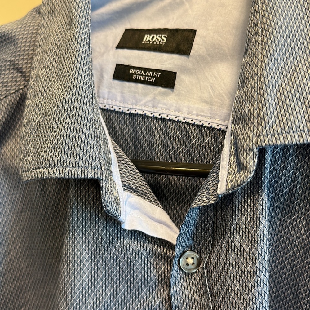 Hugo Boss Mens button up - Picture 2 of 3